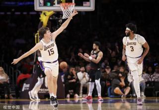 让我们拭目 让我们拭目