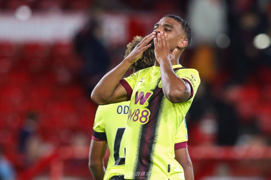 薪资支出的 薪资支出的